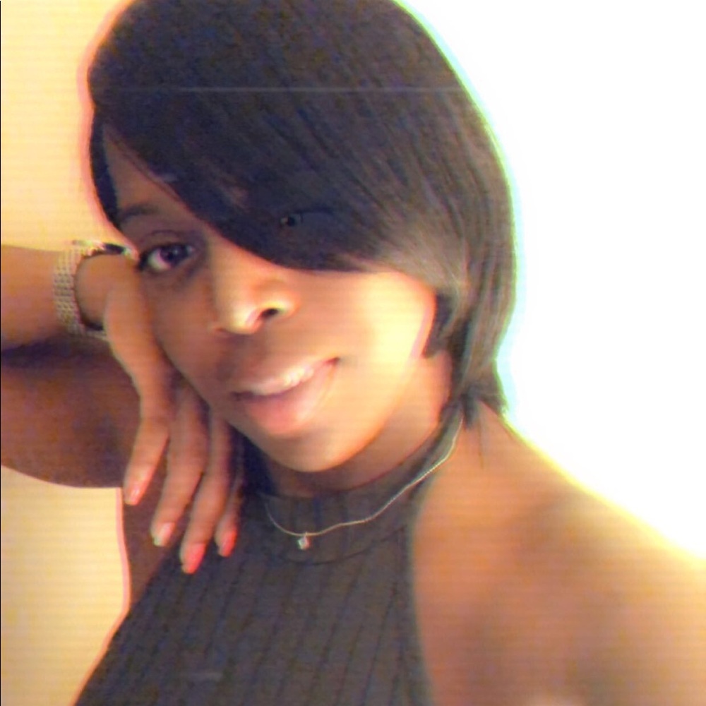 Meet your Posher, Lori